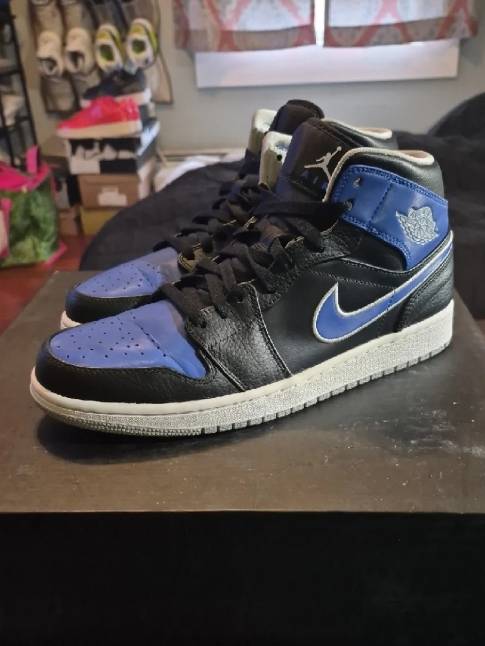 Air Jordan 1 Mid 